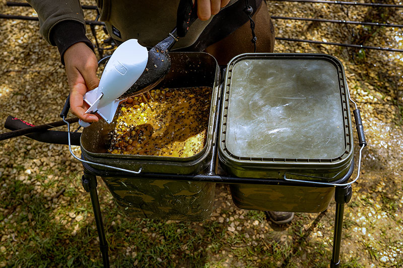 Stojak Fox Spomb Bucket Stand Kit - Double Bucket