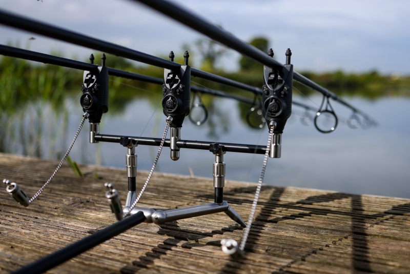 Rod Pod Summit Tackle Low Pro Adjustable Pod 3 Rod Black Edition