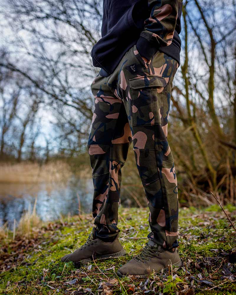 Spodnie Wędkarskie Fox LW Camo Joggers