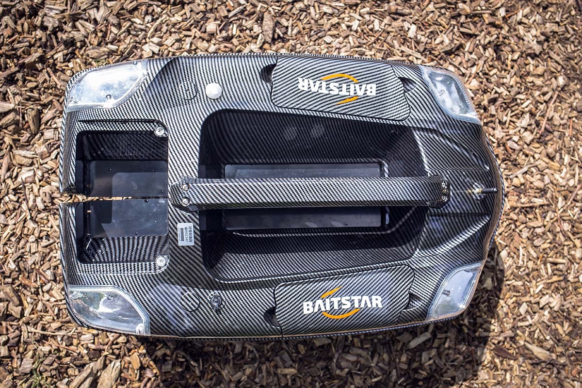 Łódka Zanętowa Baitstar Baitboats Advanced AllinOne Black (z GPS'em Echosondą i Statywem)