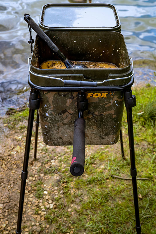 Stojak Fox Spomb Bucket Stand Kit - Single Bucket