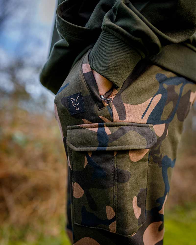 Spodnie Wędkarskie Fox LW Camo Joggers