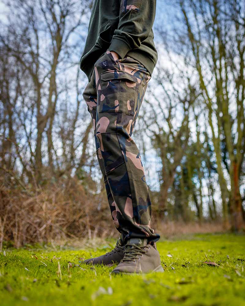 Spodnie Wędkarskie Fox LW Camo Joggers